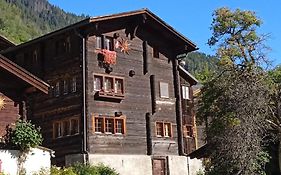 Heimeliges Walliserhaus