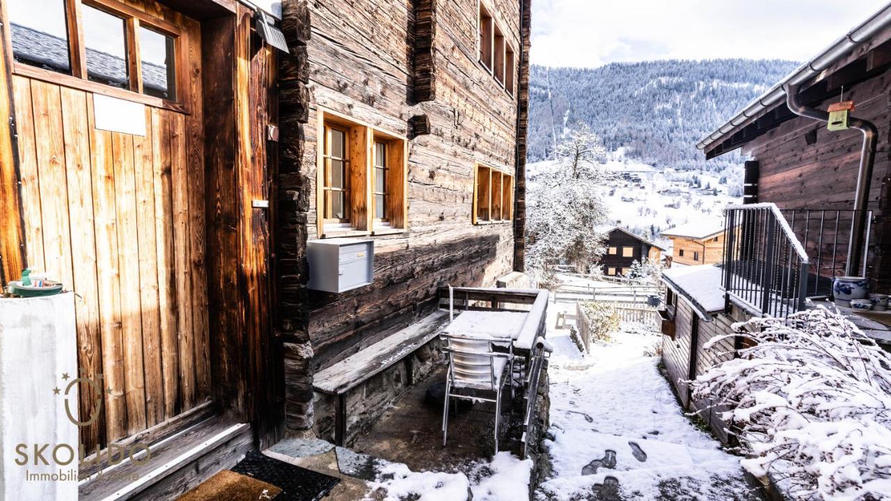 Heimeliges Walliserhaus Fiesch Buitenkant foto