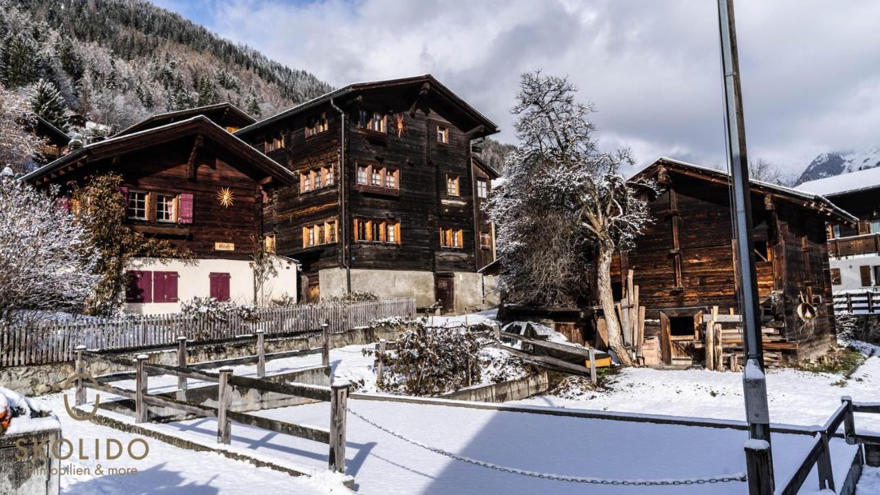 Heimeliges Walliserhaus Fiesch Buitenkant foto