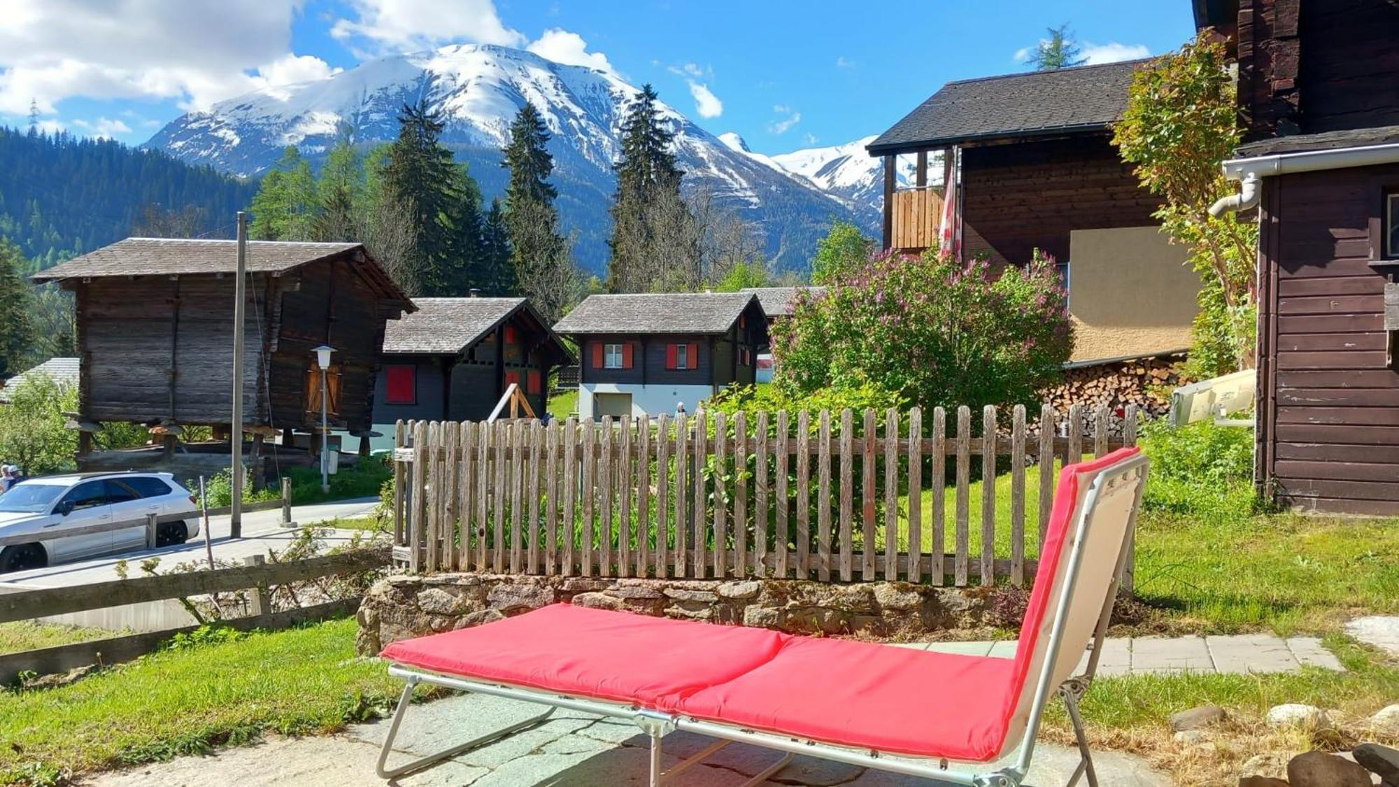 Heimeliges Walliserhaus Fiesch Buitenkant foto